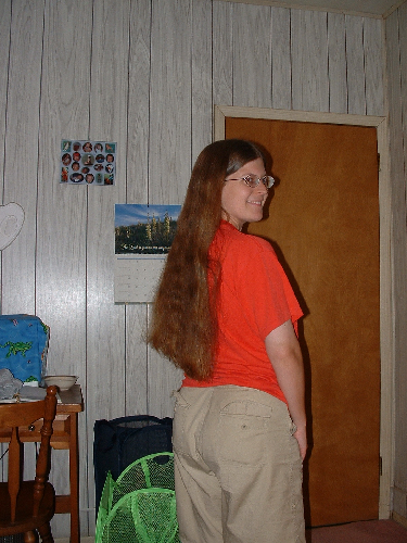 2007-07-07_01_heather_after_haircut.jpg, 580 KB